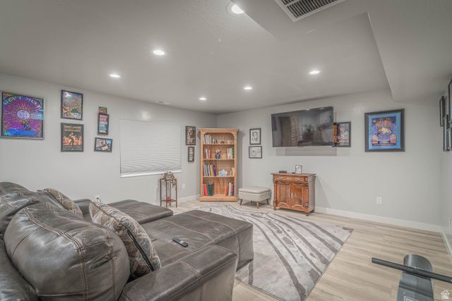 3362 W 2500 N, Clinton, UT 84015
