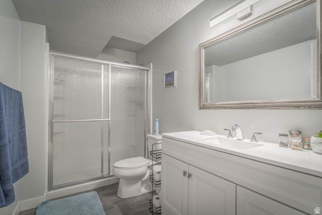 3362 W 2500 N, Clinton, UT 84015