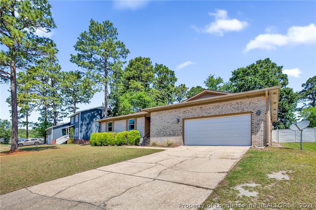 6872 Big Wood Road, Fayetteville, NC 28314