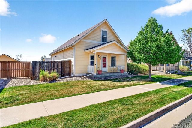 2721 Quarterland Street, Strasburg, CO 80136