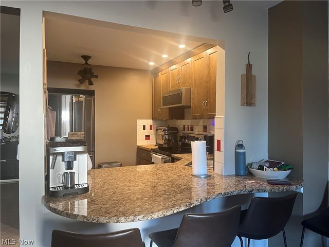 5553 Windrush Court, Parma, OH 44134