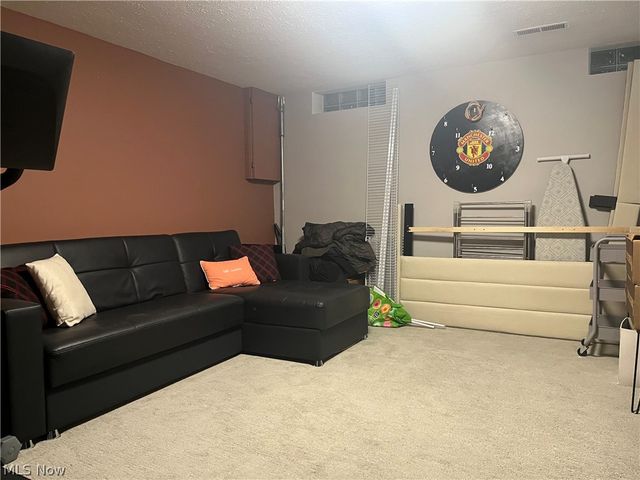 5553 Windrush Court, Parma, OH 44134