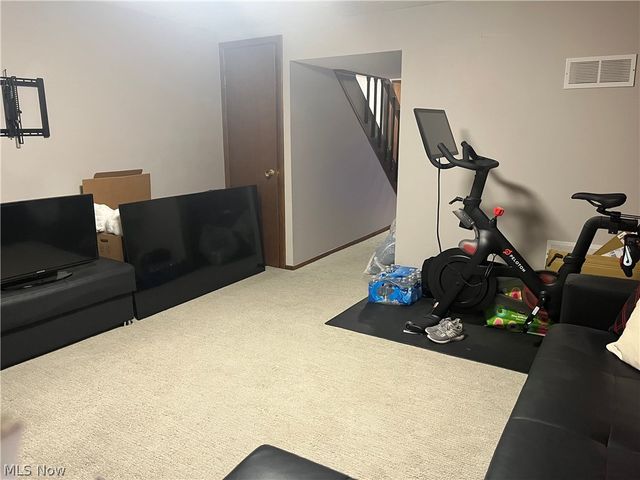 5553 Windrush Court, Parma, OH 44134