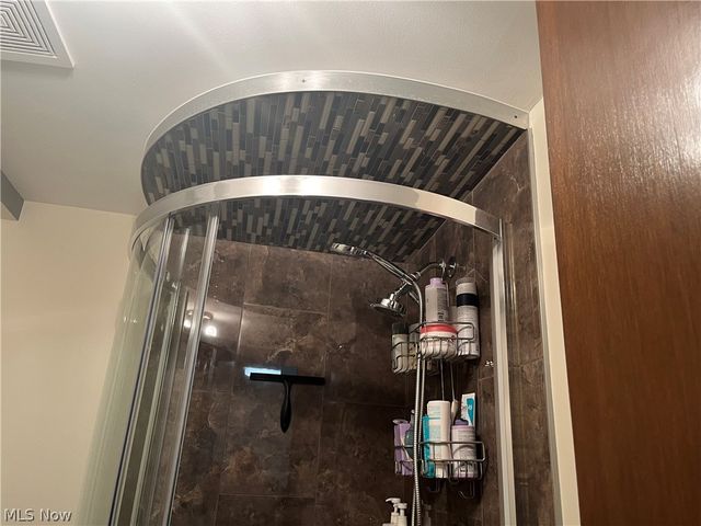 5553 Windrush Court, Parma, OH 44134