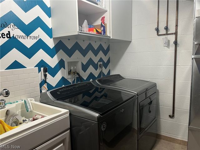 5553 Windrush Court, Parma, OH 44134