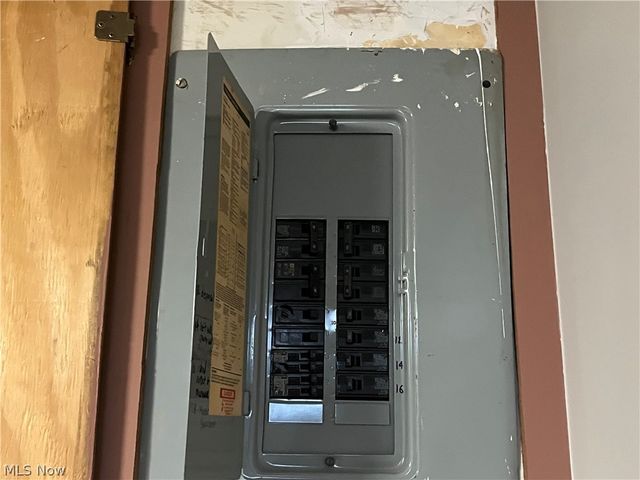 5553 Windrush Court, Parma, OH 44134