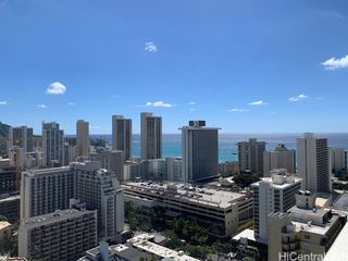 445 Seaside Avenue 2815, Honolulu, HI 96815