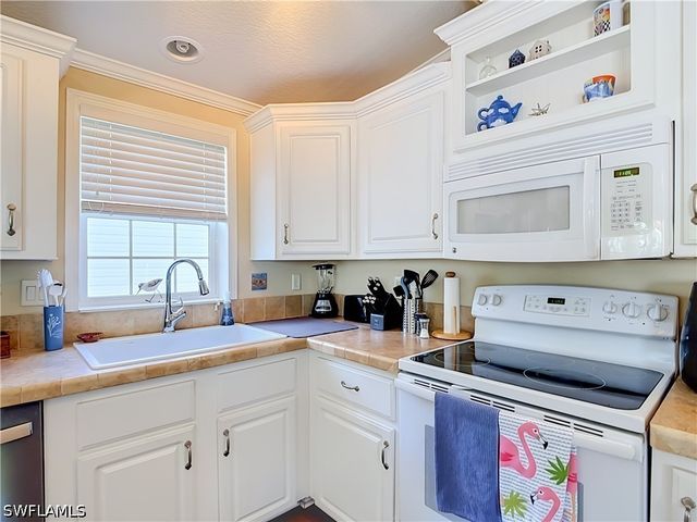5617 Brightwood Dr., Fort Myers, FL 33905