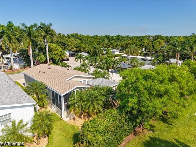 5617 Brightwood Dr., Fort Myers, FL 33905