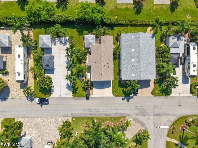 5617 Brightwood Dr., Fort Myers, FL 33905
