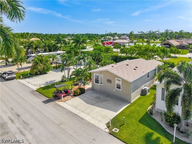 5617 Brightwood Dr., Fort Myers, FL 33905