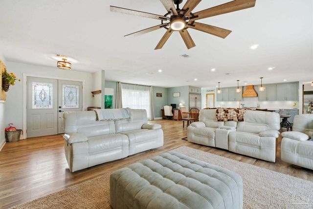 690 Cooley Rd, Cantonment, FL 32533