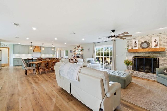 690 Cooley Rd, Cantonment, FL 32533