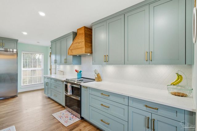 690 Cooley Rd, Cantonment, FL 32533