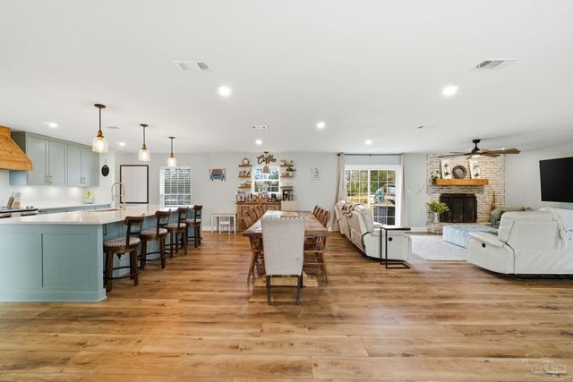 690 Cooley Rd, Cantonment, FL 32533