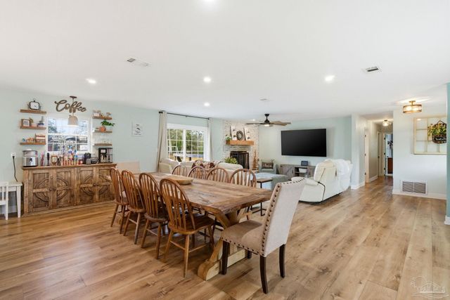 690 Cooley Rd, Cantonment, FL 32533