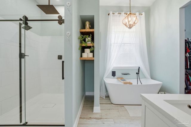 690 Cooley Rd, Cantonment, FL 32533