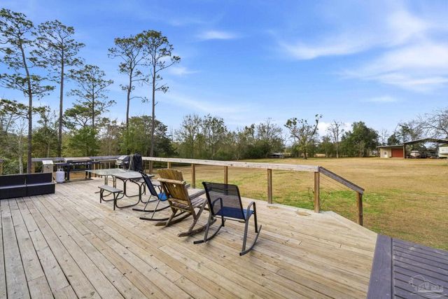 690 Cooley Rd, Cantonment, FL 32533