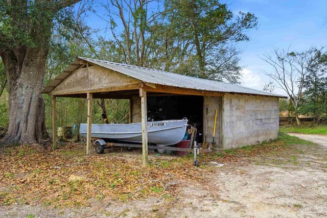 690 Cooley Rd, Cantonment, FL 32533