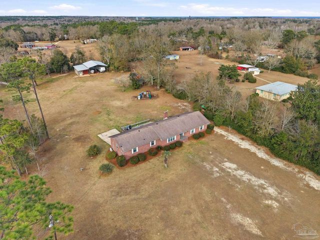 690 Cooley Rd, Cantonment, FL 32533