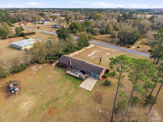 690 Cooley Rd, Cantonment, FL 32533