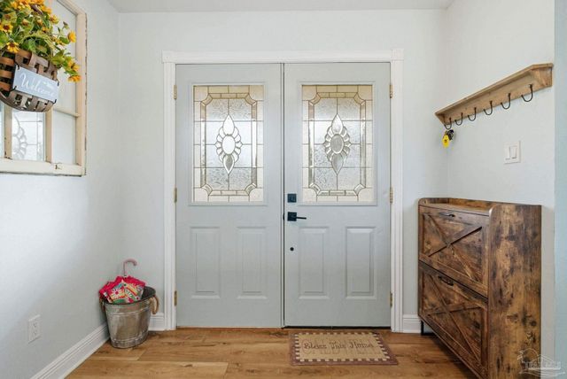 690 Cooley Rd, Cantonment, FL 32533