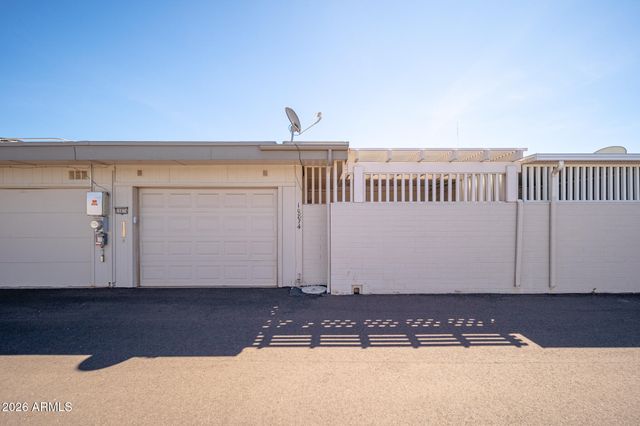 10874 W COGGINS Drive, Sun City, AZ 85351