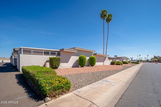 10874 W COGGINS Drive, Sun City, AZ 85351