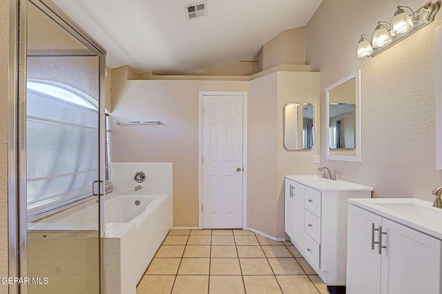 7121 LUZ DE ESPEJO Drive, El Paso, TX 79912
