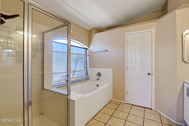 7121 LUZ DE ESPEJO Drive, El Paso, TX 79912