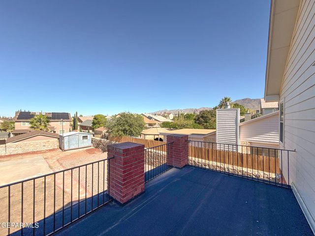 7121 LUZ DE ESPEJO Drive, El Paso, TX 79912