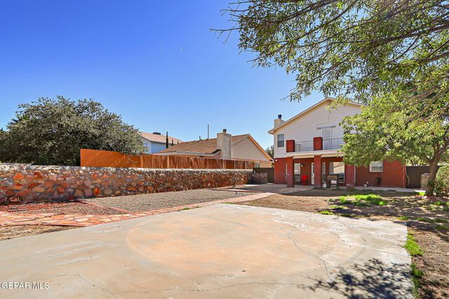 7121 LUZ DE ESPEJO Drive, El Paso, TX 79912