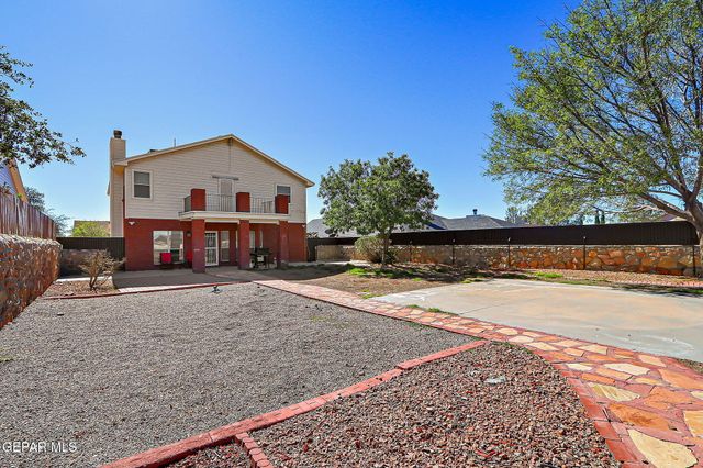 7121 LUZ DE ESPEJO Drive, El Paso, TX 79912