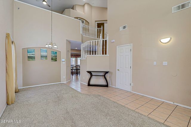 7121 LUZ DE ESPEJO Drive, El Paso, TX 79912