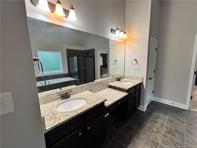 3217 Cragburn Place, Fayetteville, NC 28306