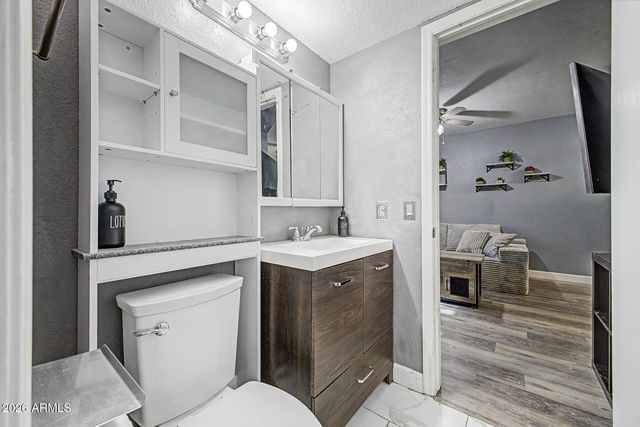 510 N ALMA SCHOOL Road 192, Mesa, AZ 85201