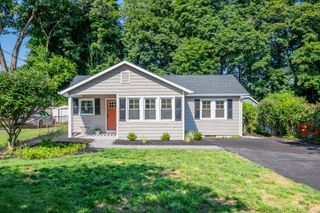 84 Overlook Avenue, Bristol, CT 06010