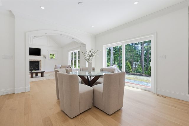 48 May Elm Lane, Norwell, MA 02061
