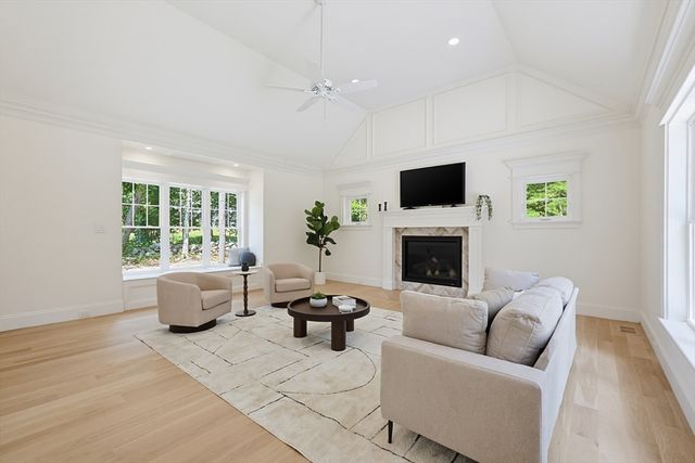 48 May Elm Lane, Norwell, MA 02061