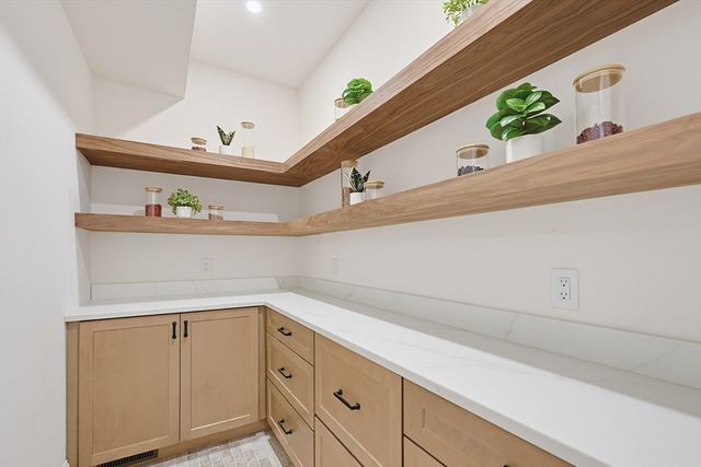 48 May Elm Lane, Norwell, MA 02061