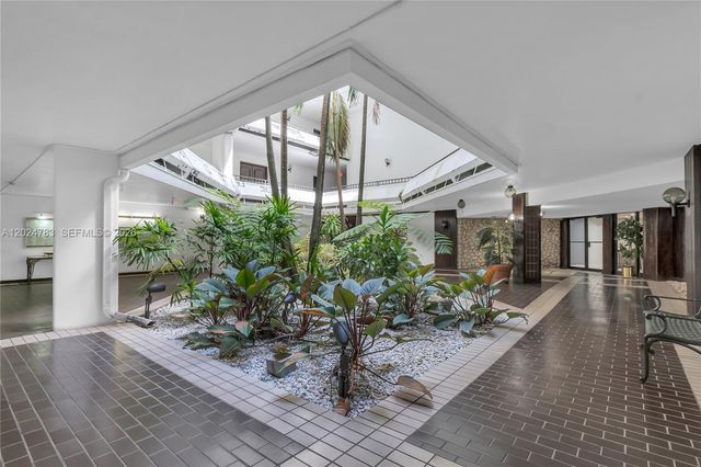13951 Kendale Lakes Cir 208A, Miami, FL 33183