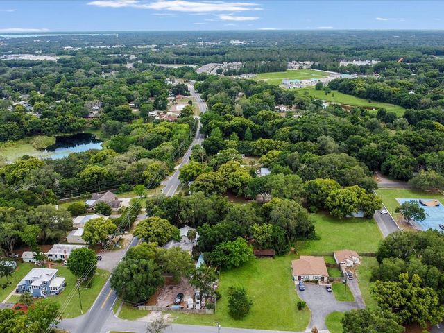 101 W GRIFFIN STREET, Fruitland Park, FL 34731