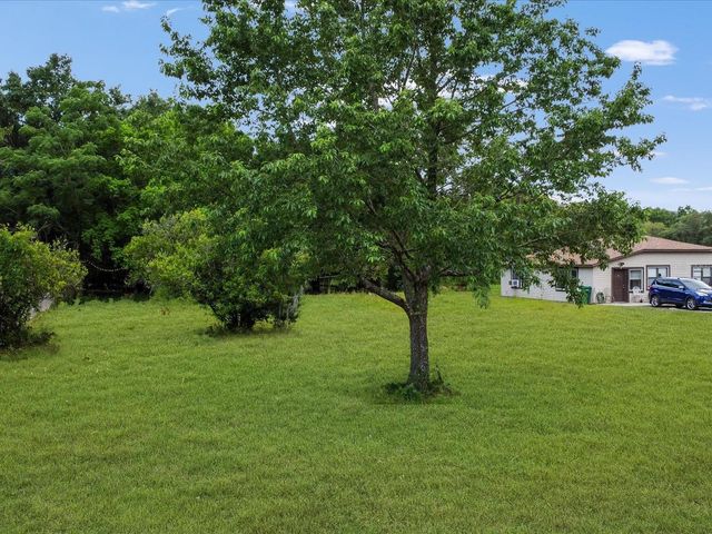 101 W GRIFFIN STREET, Fruitland Park, FL 34731