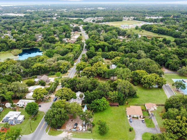 101 W GRIFFIN STREET, Fruitland Park, FL 34731