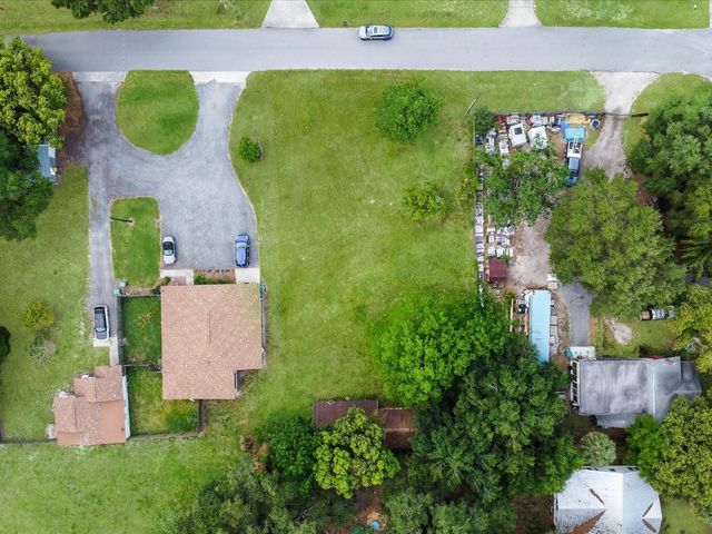 101 W GRIFFIN STREET, Fruitland Park, FL 34731