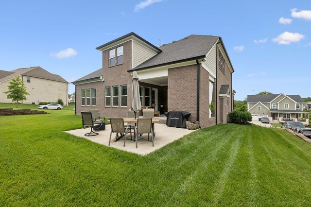 3213 Cherry Jack Ln, Thompsons Station, TN 37179