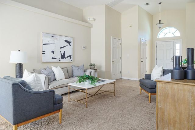 348 ROBIN ROAD, Davenport, FL 33896