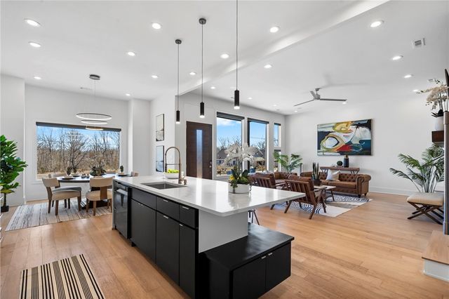 1259 NE Fillmore Street, Bentonville, AR 72712