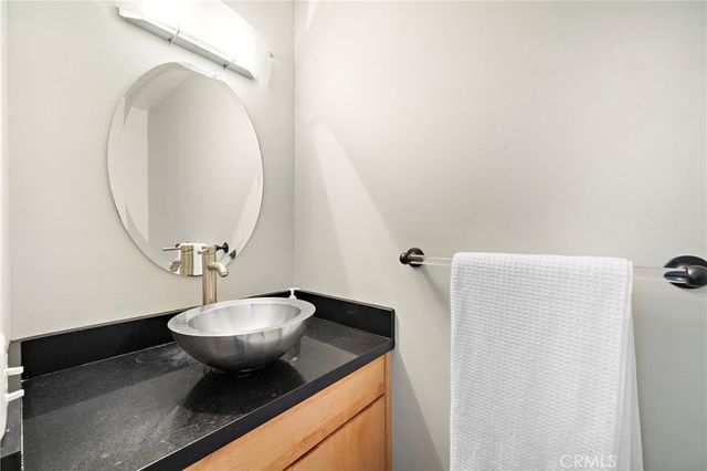 10540 W Olympic Boulevard, Los Angeles, CA 90064