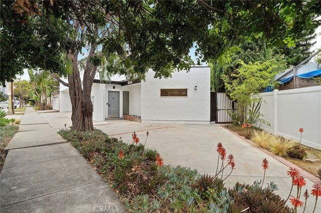 10540 W Olympic Boulevard, Los Angeles, CA 90064